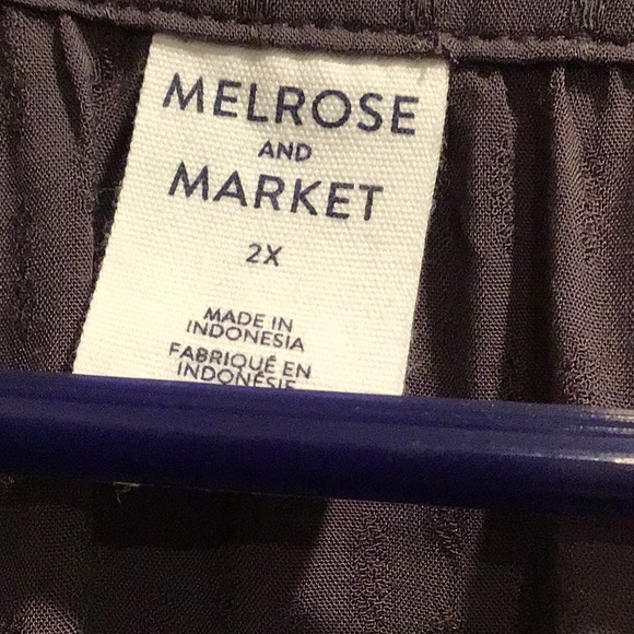 Gray V- neck, full sleeve blouse . Size 1X - Picture 6 of 6